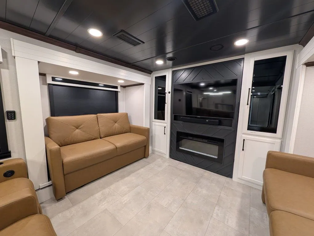 2025 Forest River RiverStone 425FO, Photos photo 14