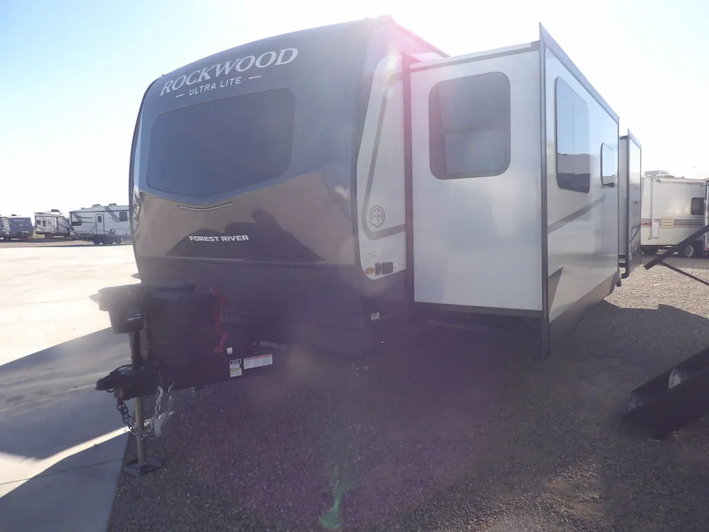 2027 Forest River Rockwood Ultra Lite 2608BS, Photos photo 2