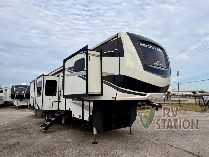2022 Heartland Big Country Used    3895 FK - Main photo