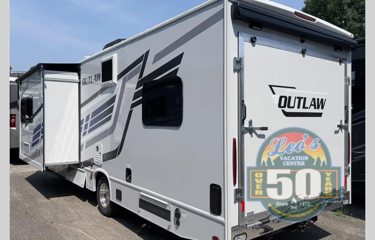 2025 Thor Motor Coach Outlaw 29T - Photo 4