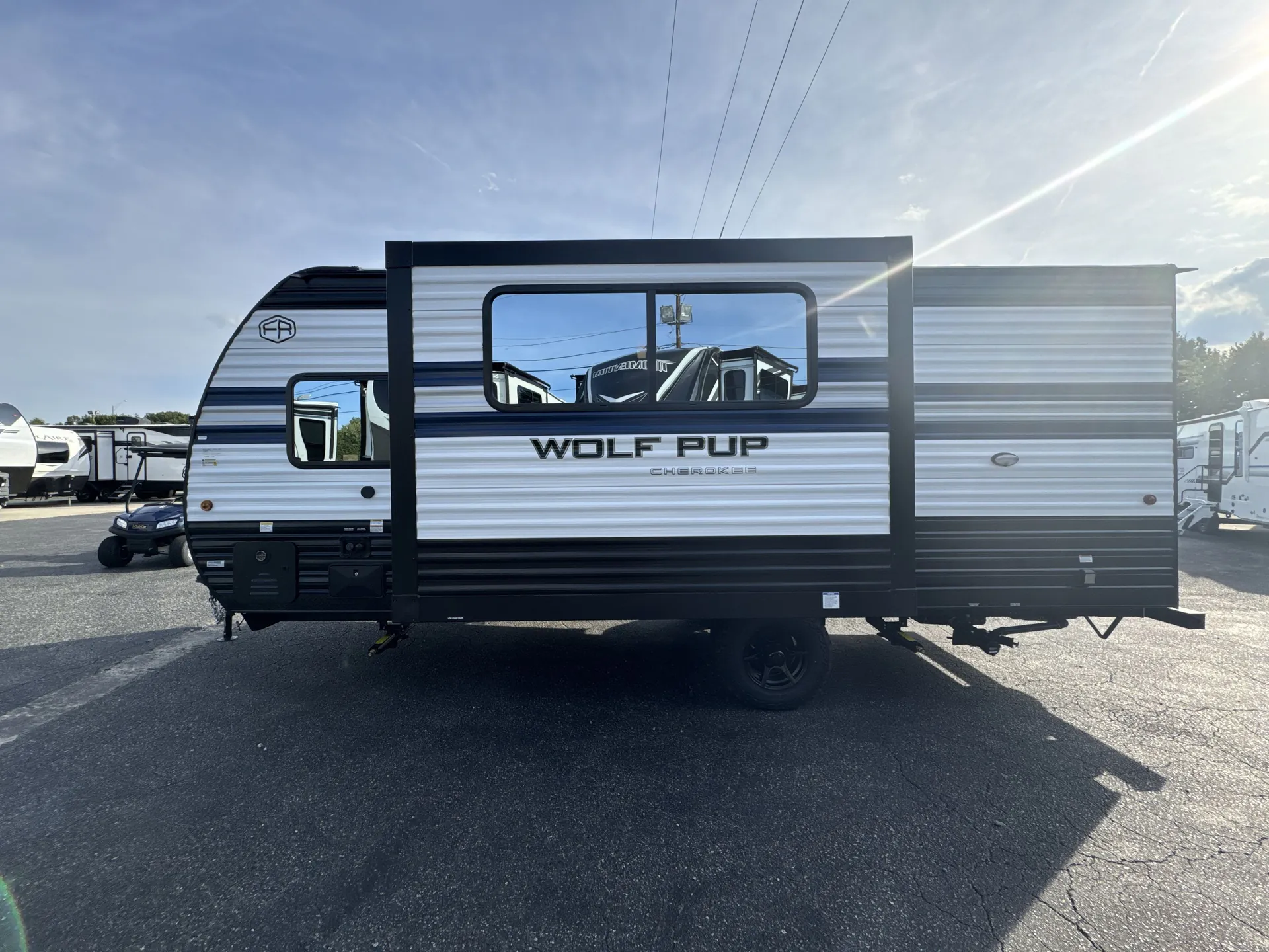 2027 Forest River Cherokee Wolf Pup 17JW — off campside
