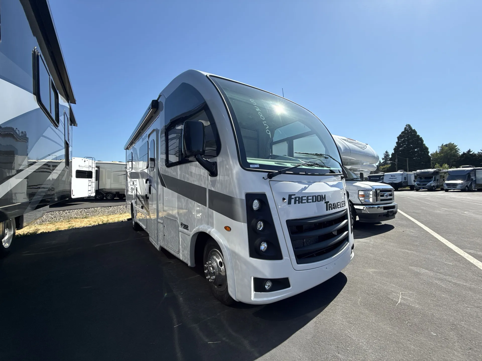 2026 Thor Motor Coach Freedom Traveler A24 - Photo 2