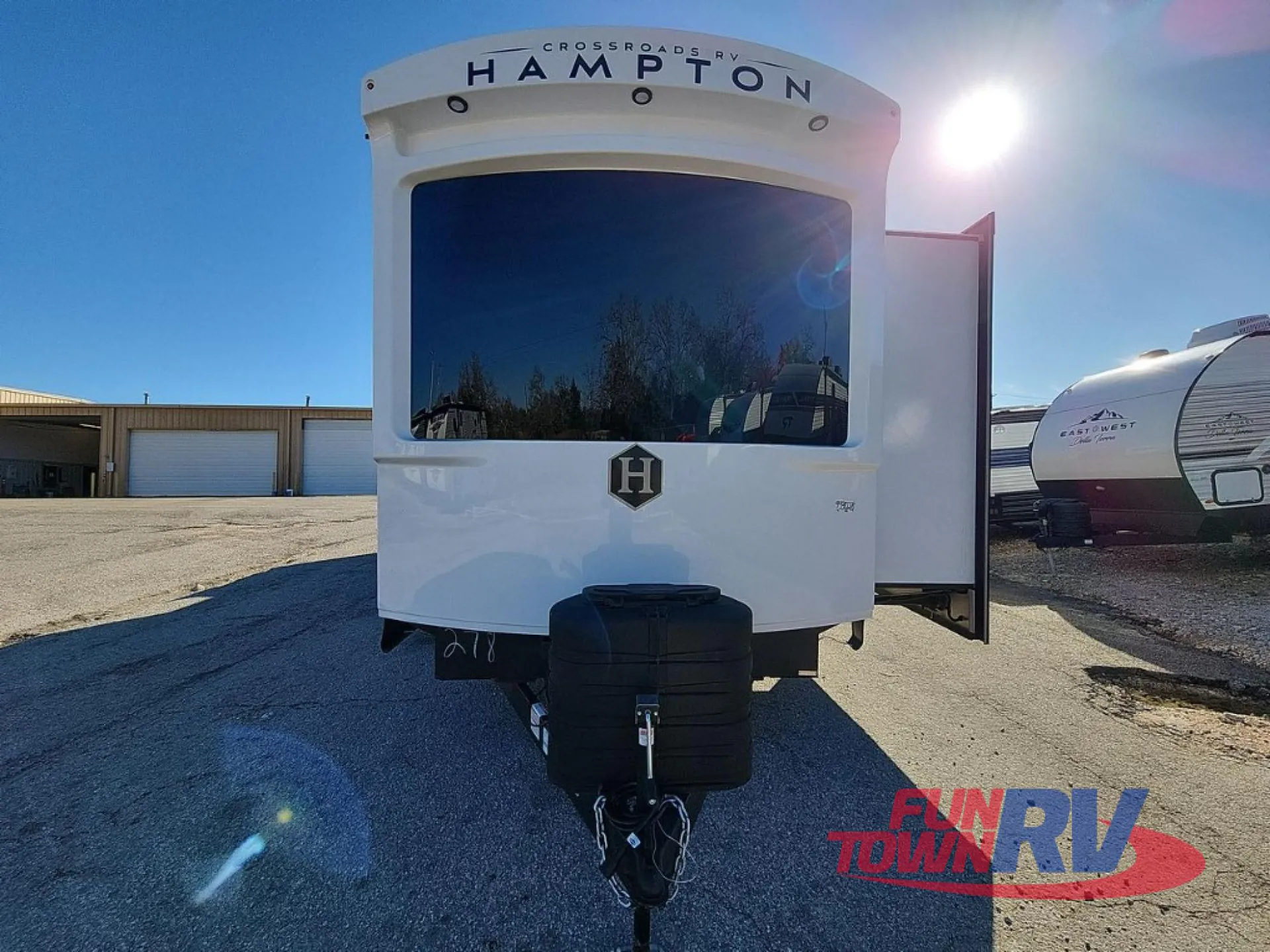 2025 CrossRoads Hampton 380RKS - Photo 3