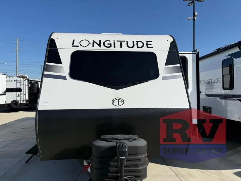 2026 East to West Longitude 230FK - Photo 4