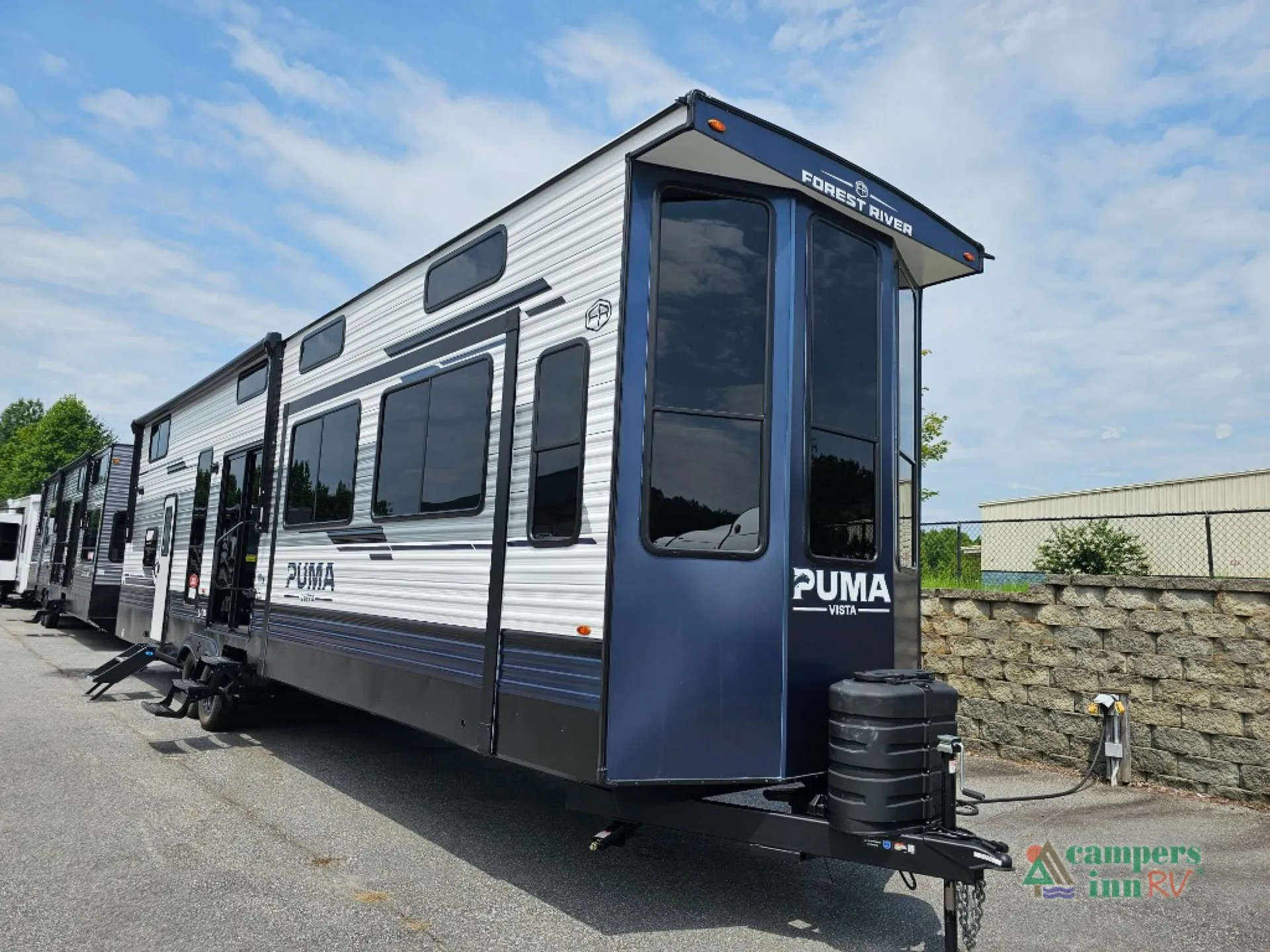 2027 Forest River Puma Vista 402LFT - Photo 3