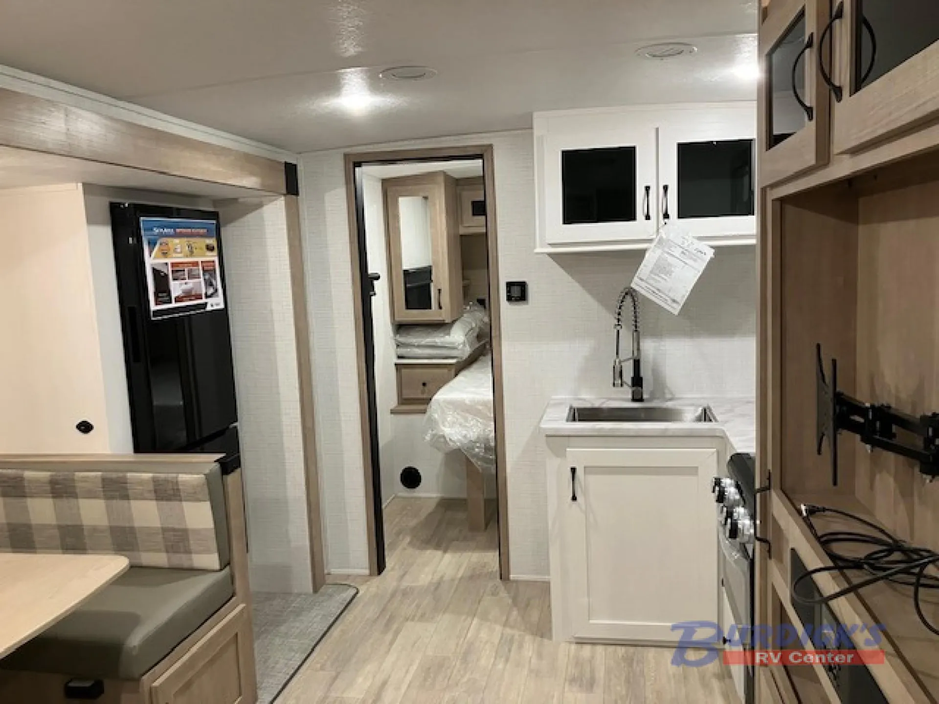 2025 Palomino Solaire Ultra-Lite 2430BHS - Photo 4