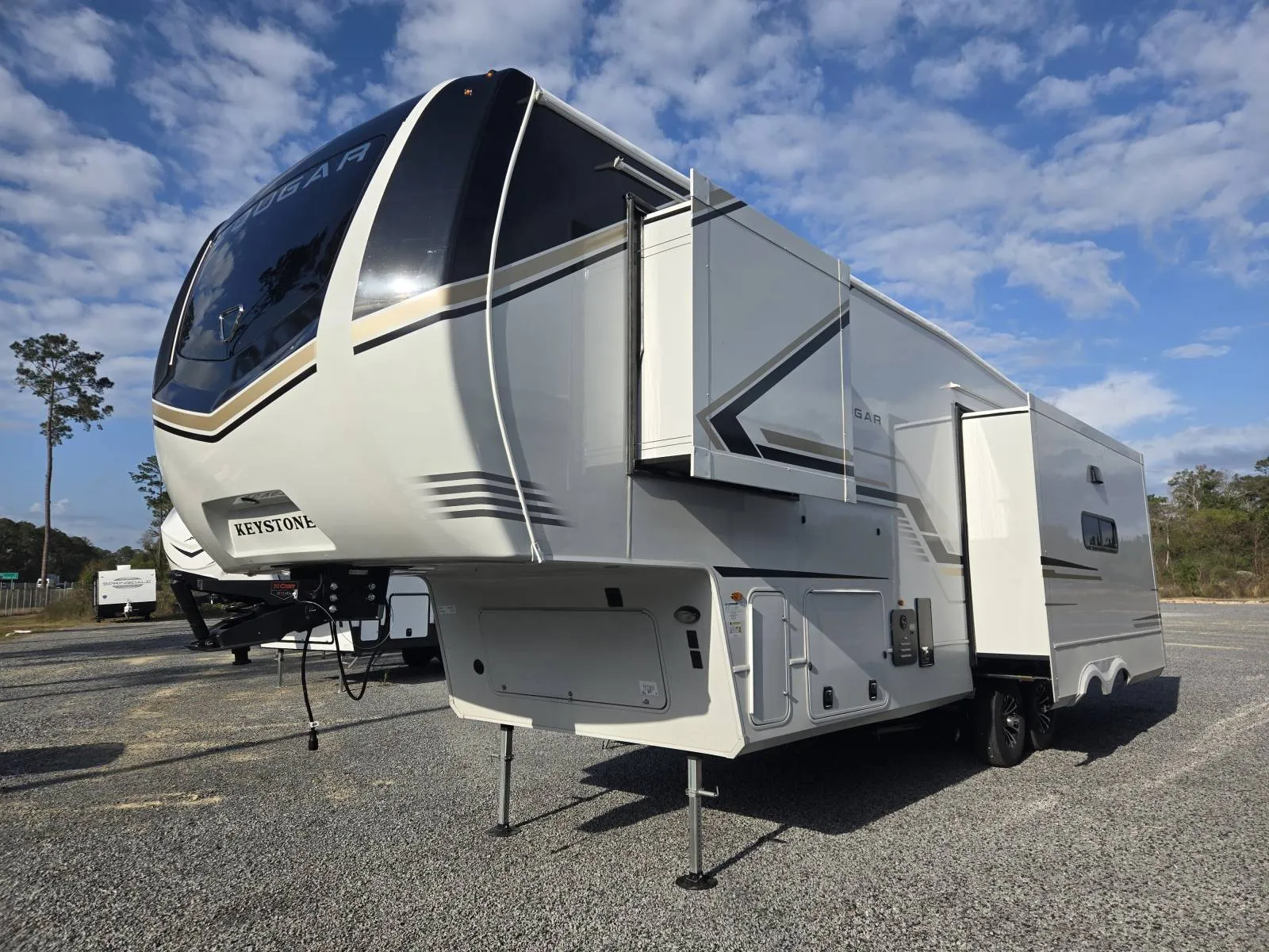 2026 Keystone Cougar 290RLS - Photo 4