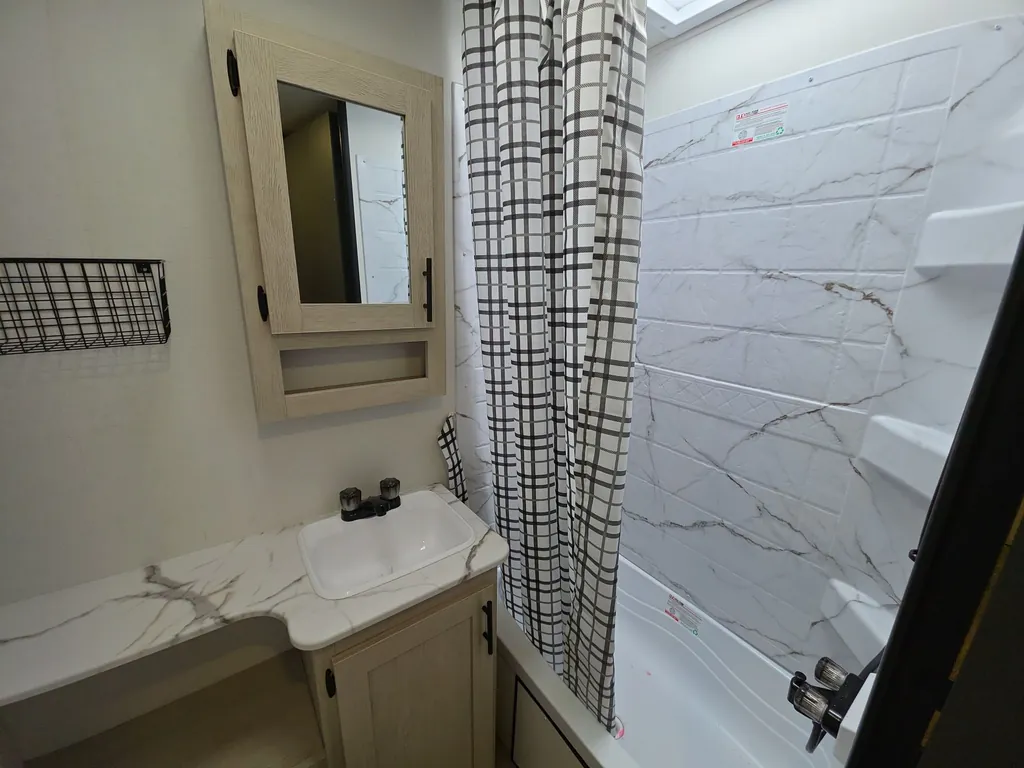2026 Shasta RVs i-5 Edition 532BEDS, Photos photo 26