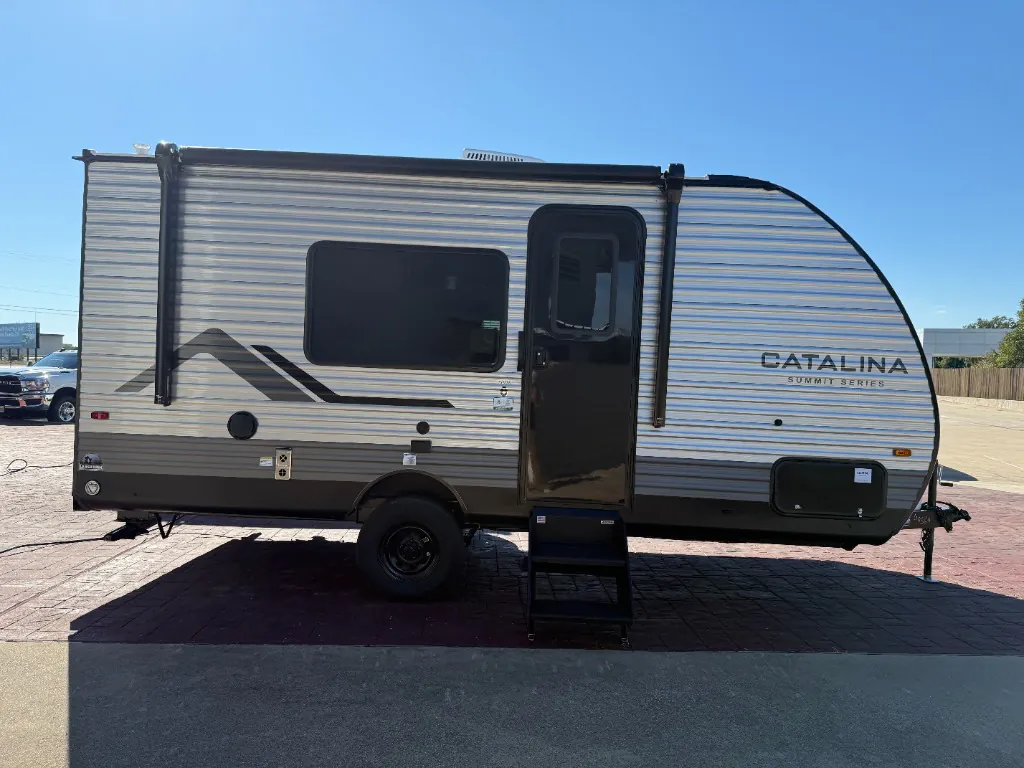 2027 Coachmen Catalina Summit Series 7 154RBX, Photos photo 3