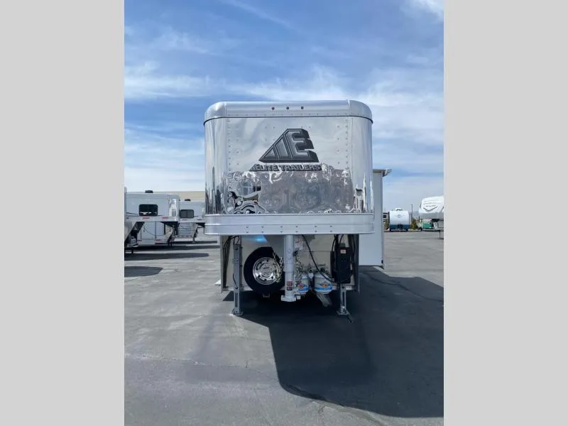 2025 Elite 5 Horse Gooseneck Trailer Aluminum Build, 8' Hayrack, Premium - Photo 4
