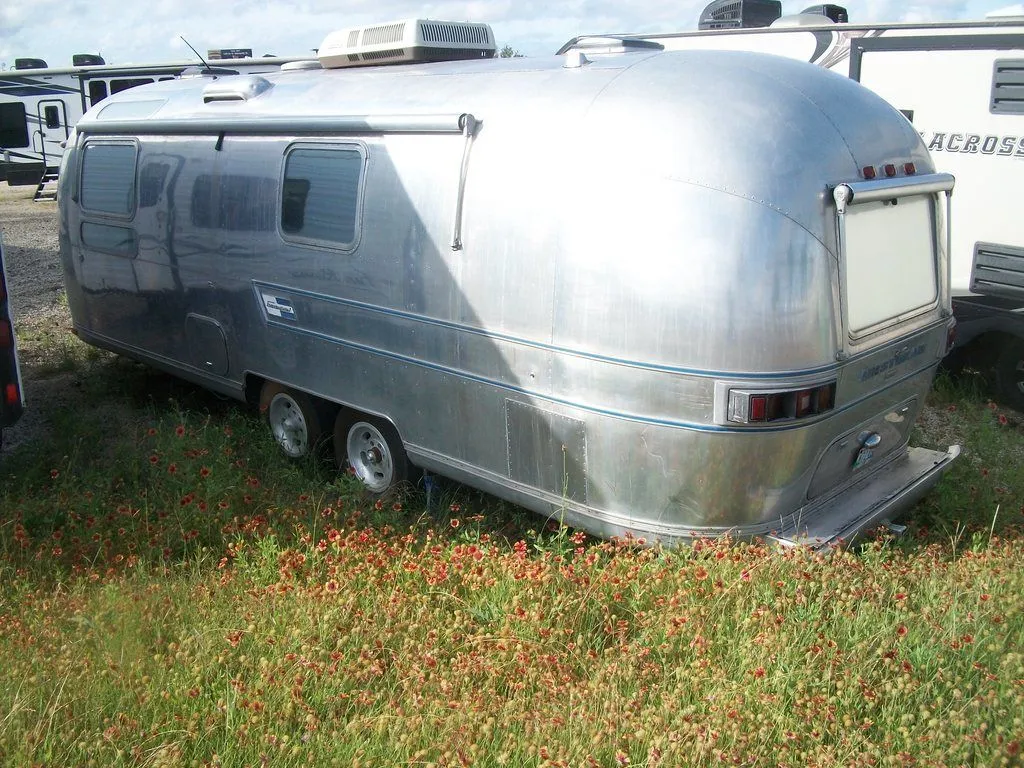 2026 Airstream International Overlander - Photo 4