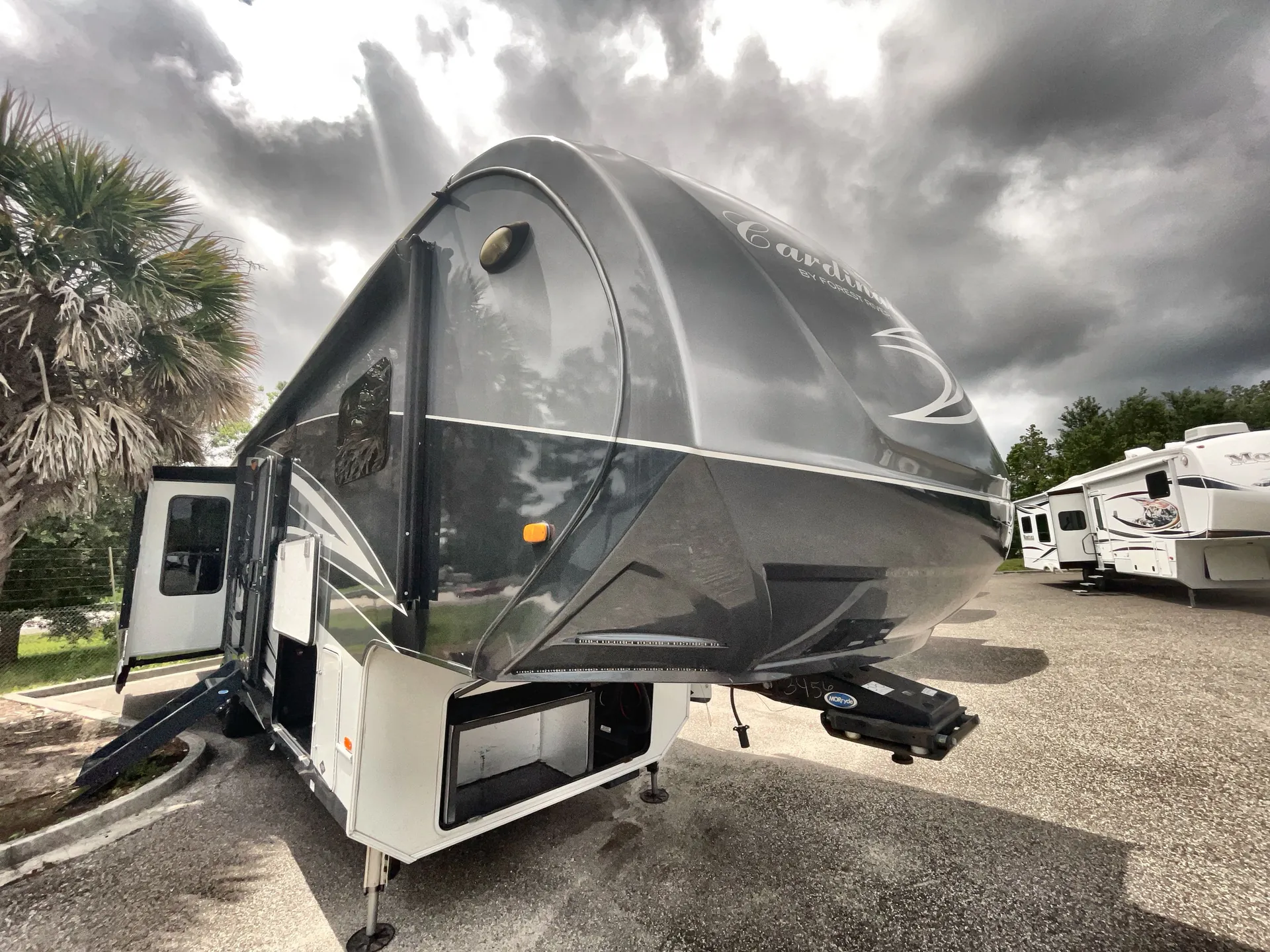 2018 Forest River Cardinal Estate 3456RL - Photo 2