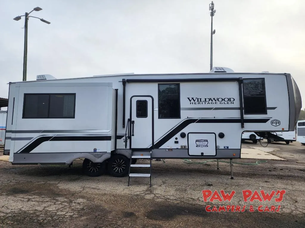 2026 Forest River Wildwood Heritage Glen 286RL - Photo 3