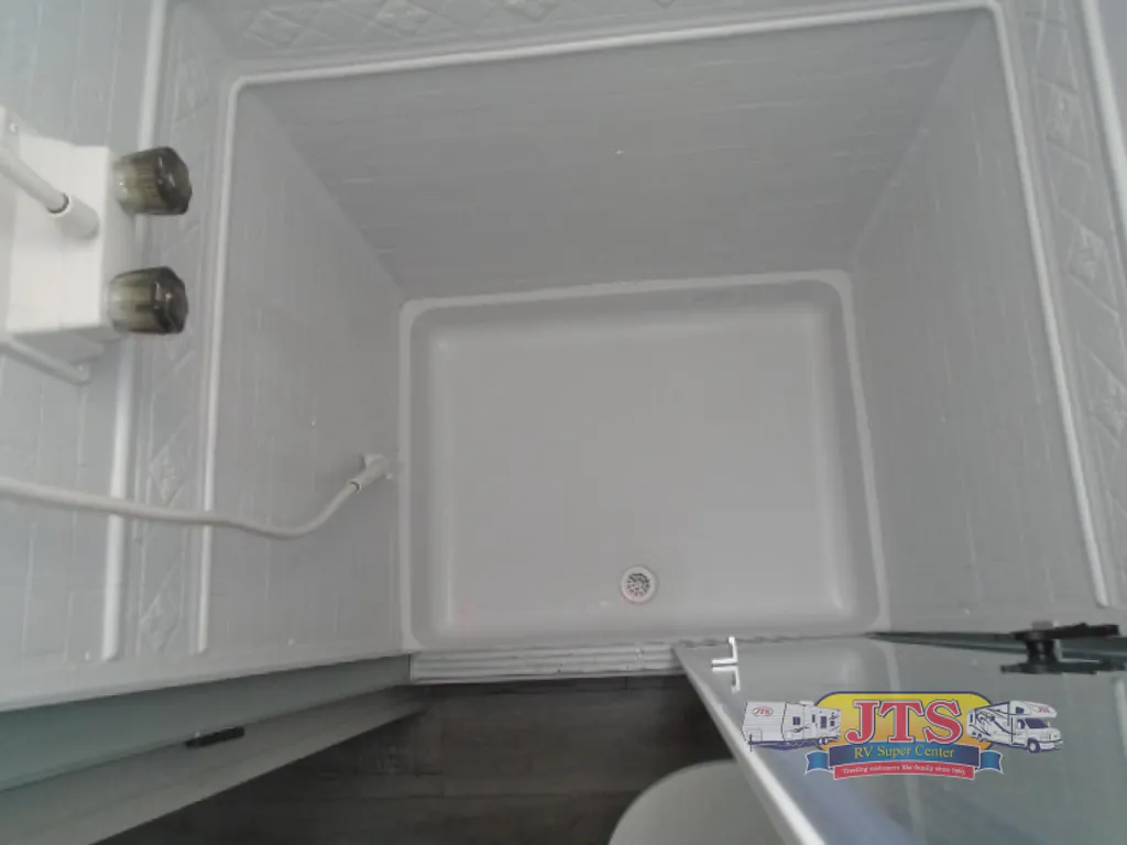 2026 Coachmen Catalina Legacy Edition 333DORM, Photos photo 35