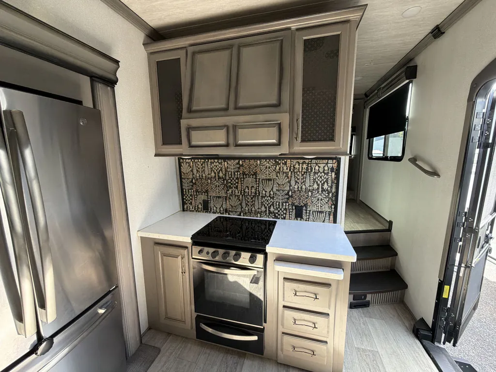 2021 Keystone Montana 3231CK, Photos photo 13