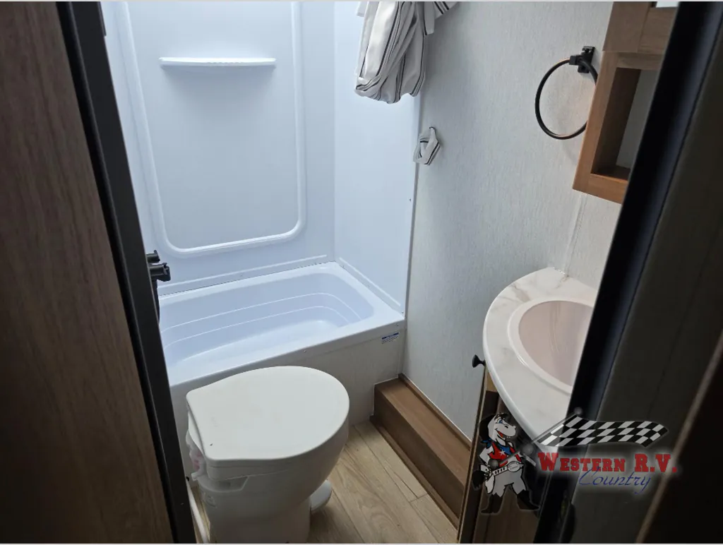 2027 Coachmen Apex Nano 186BH, Photos photo 22