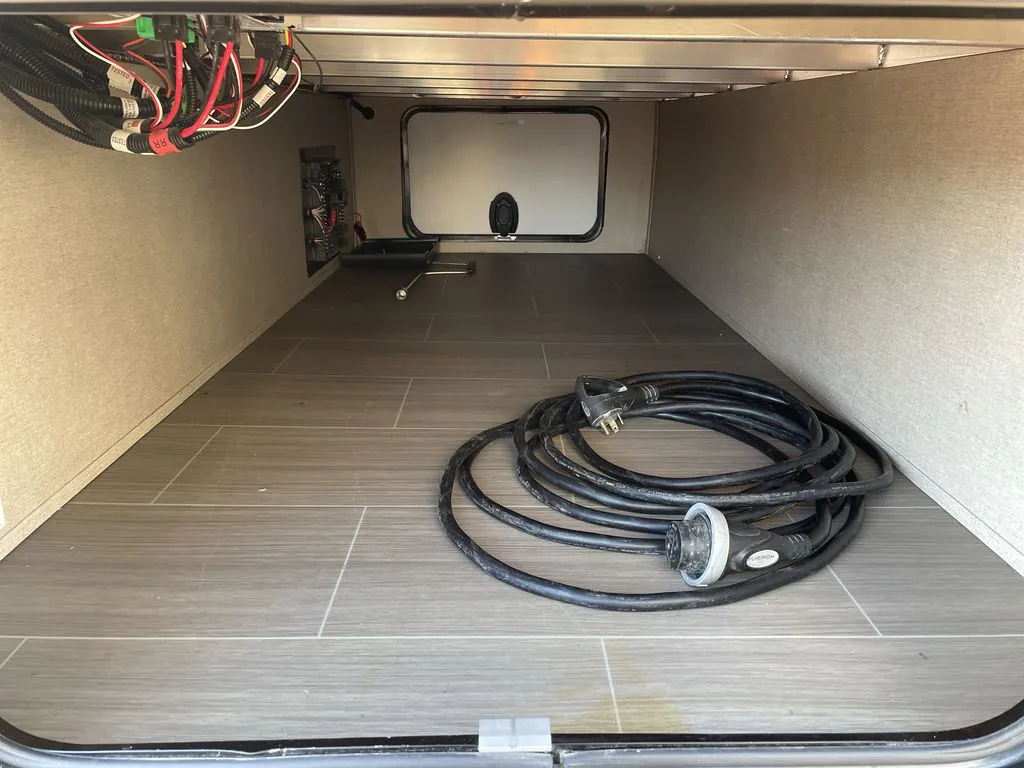 2018 Dutchmen Aerolite Luxury 242BHSL - Photo 4