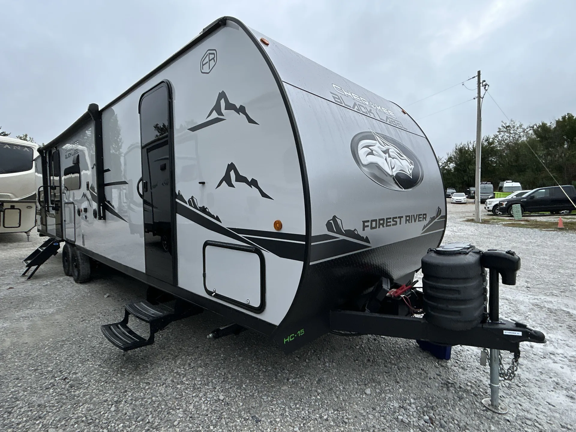 2025 Forest River Cherokee Grey Wolf Black Label 29NMBL