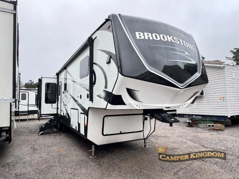 2023 Coachmen Brookstone 398MBL - Photo 2