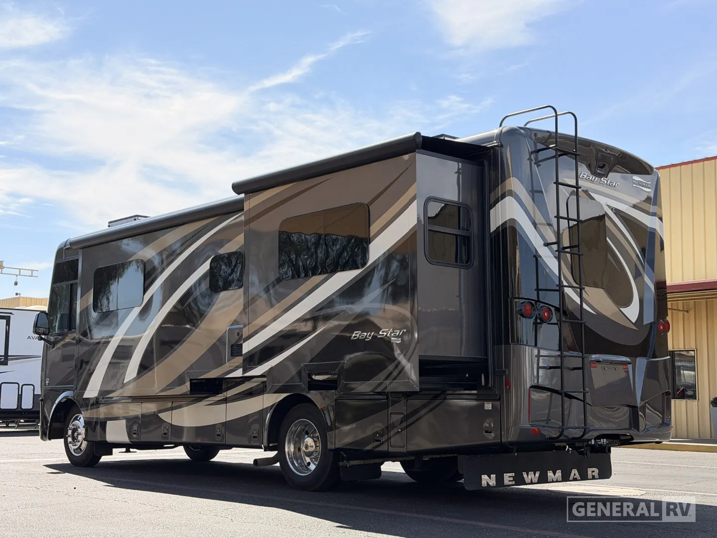 2021 Newmar Bay Star 3005 - Photo 4