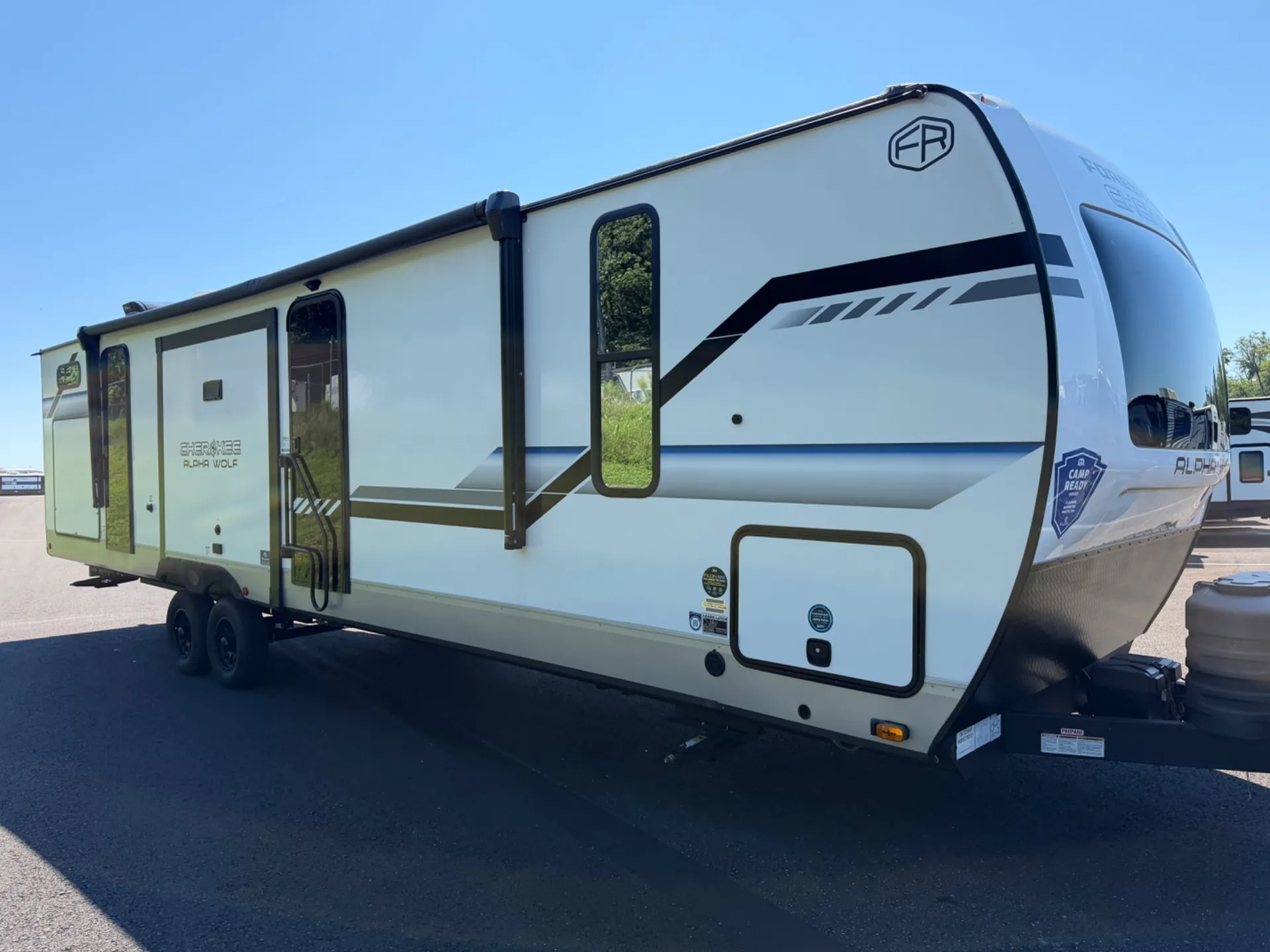 2025 Forest River Cherokee Alpha Wolf 33BH - Photo 2