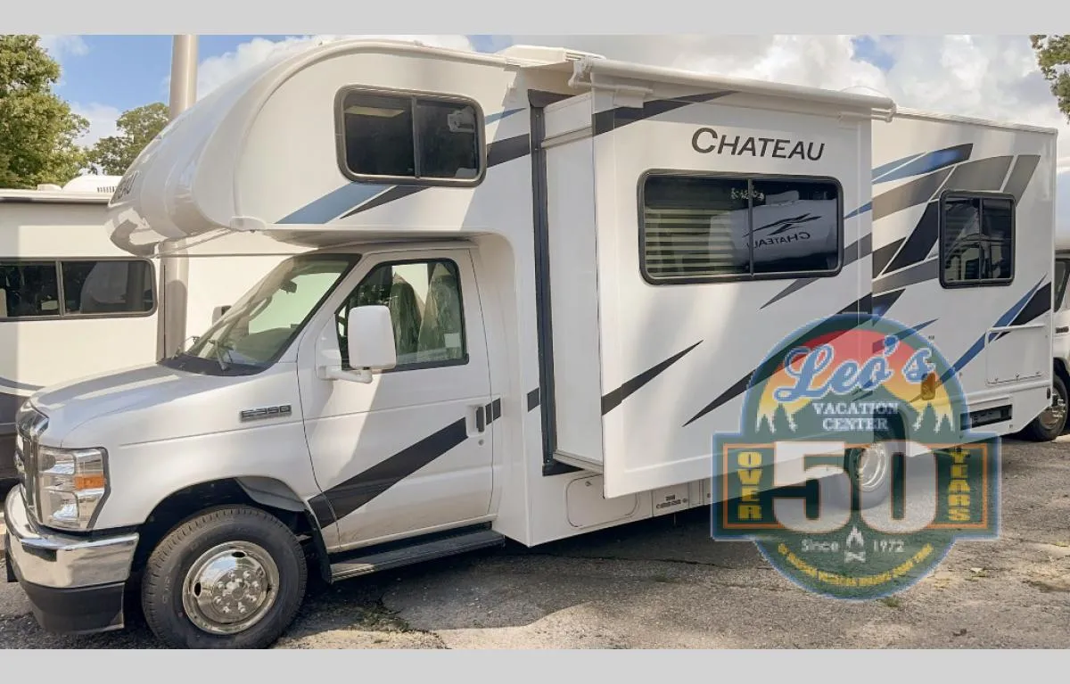 2025 Thor Motor Coach Chateau 25V - Photo 2