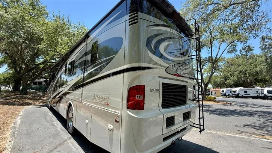 2016 Tiffin Motorhomes Allegro RED 38QRA - Photo 4