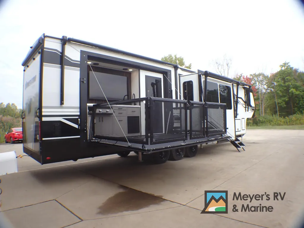 2026 Grand Design Momentum 399M, Photos photo 5
