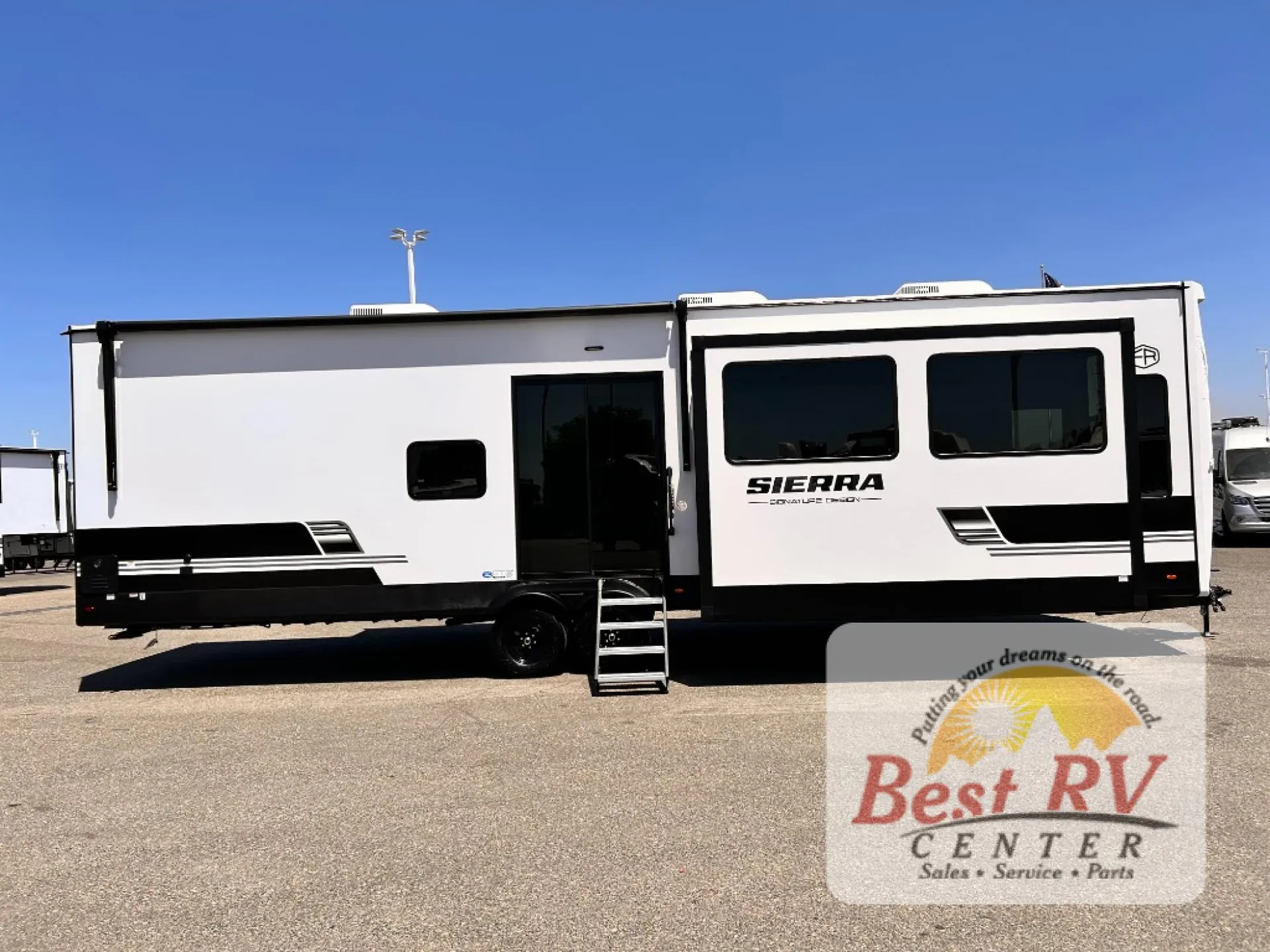 2027 Forest River Sierra Destination 389HBFL - Photo 4