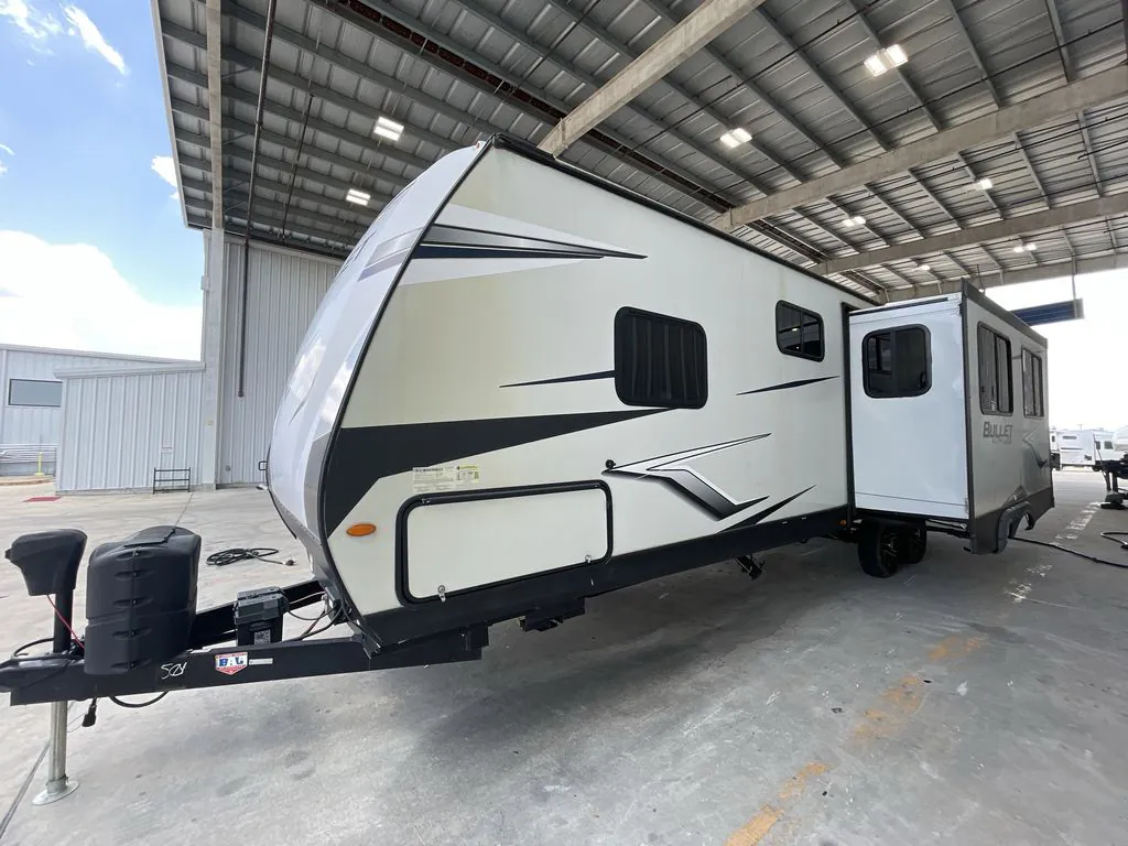 2022 Keystone Bullet 312BHS - Photo 3