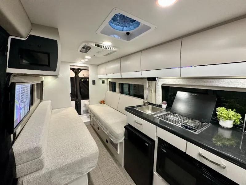 2025 Entegra Coach Ethos 20T - Photo 3