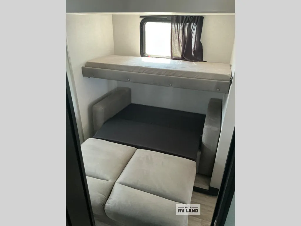 2027 Jayco North Point 391TBBH, Photos photo 27