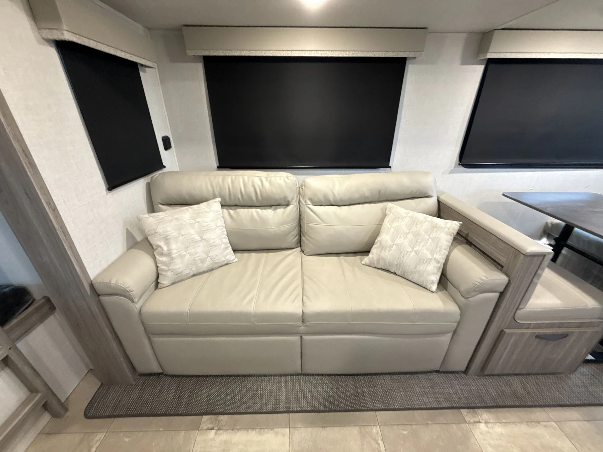 2024 Keystone Passport 2900BH — living area main
