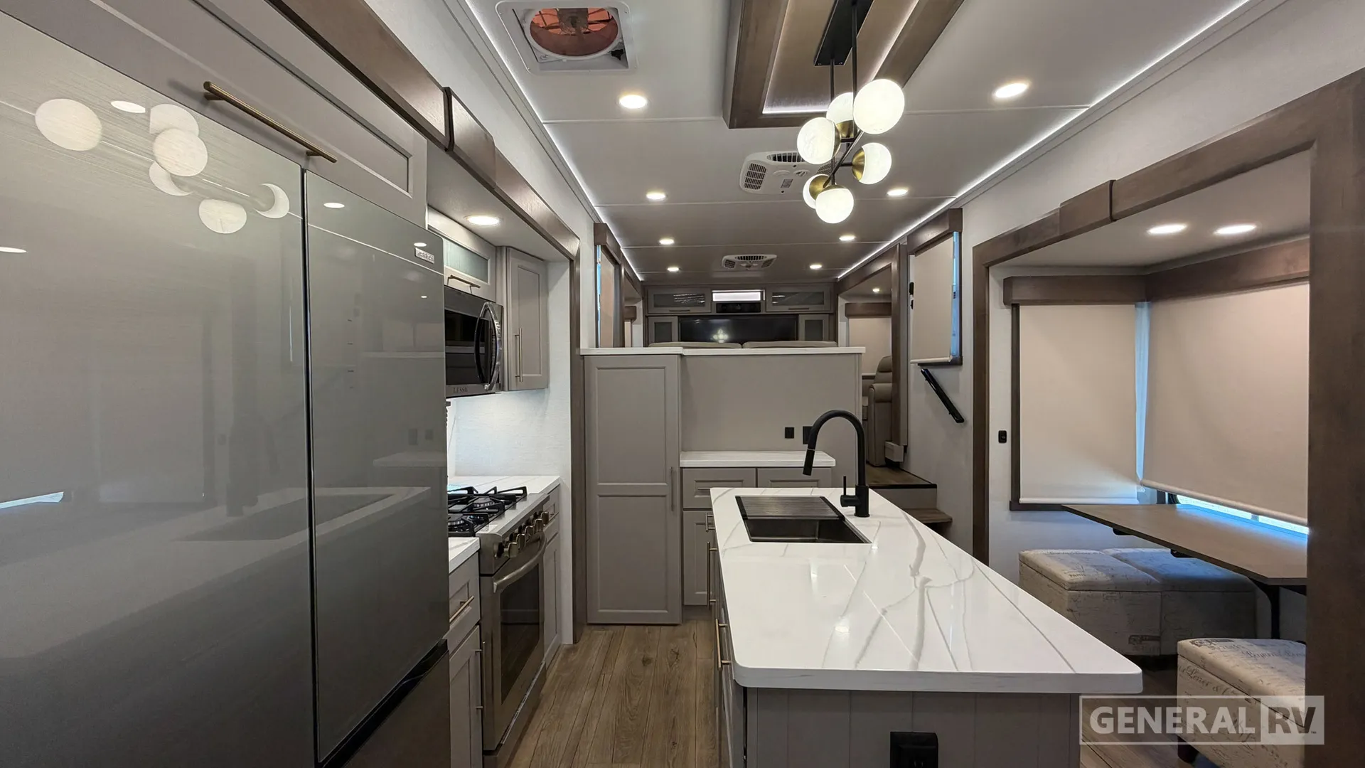 2026 Alliance RV Paradigm 385FL - Photo 3