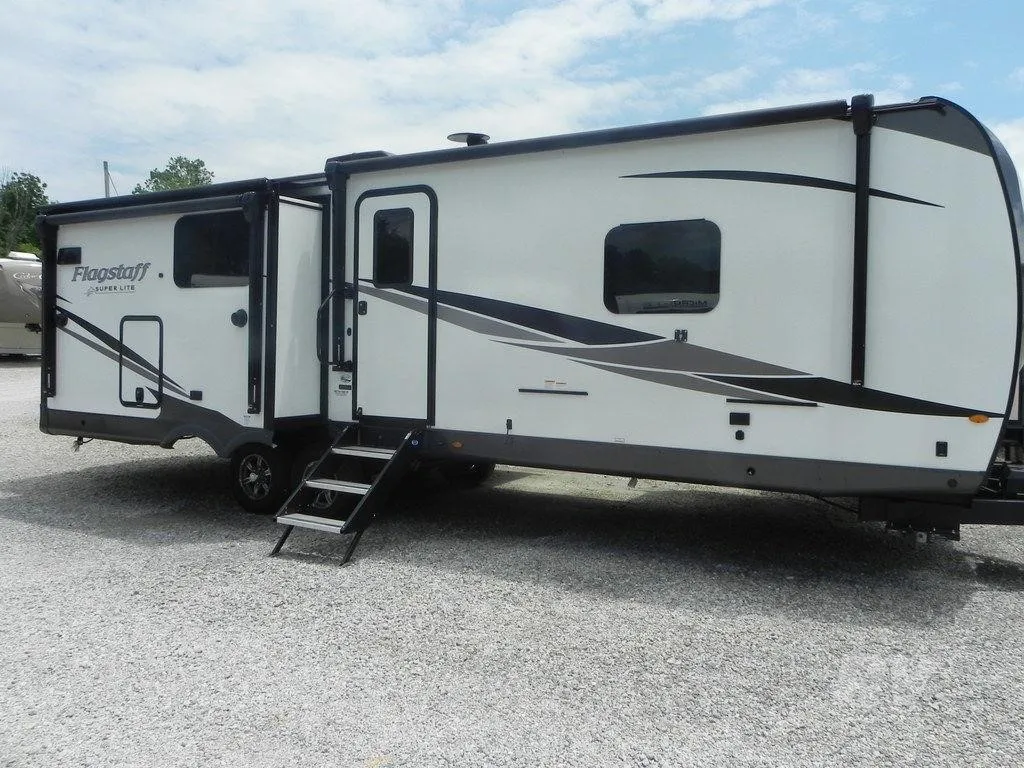 2023 Forest River Flagstaff Super Lite 27FBIK - Photo 3