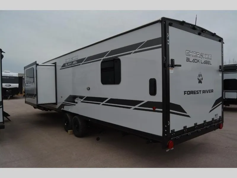 2026 Forest River Cherokee Grey Wolf Black Label 28RRTBL - Photo 4