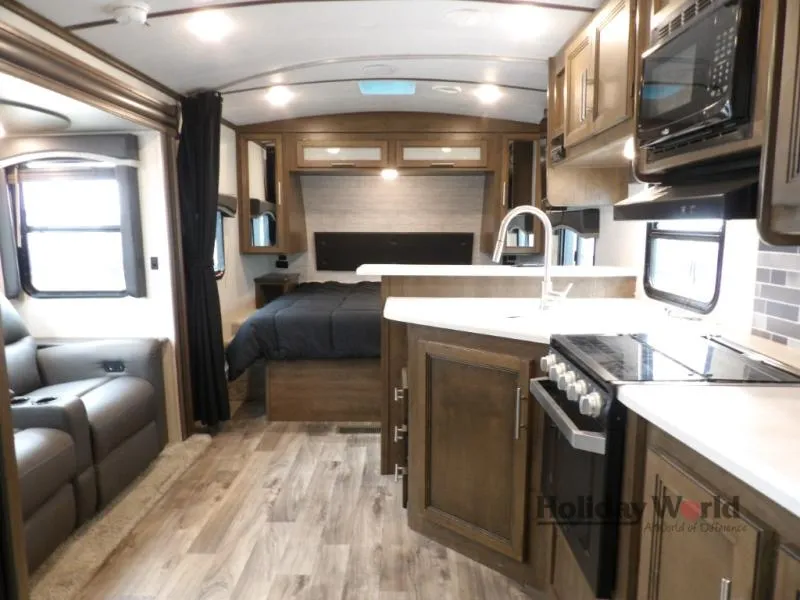 2021 Keystone Cougar Half-Ton 22RBSWE - Photo 4
