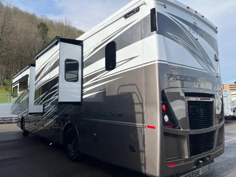 2026 Tiffin Phaeton 40 IH - Photo 4