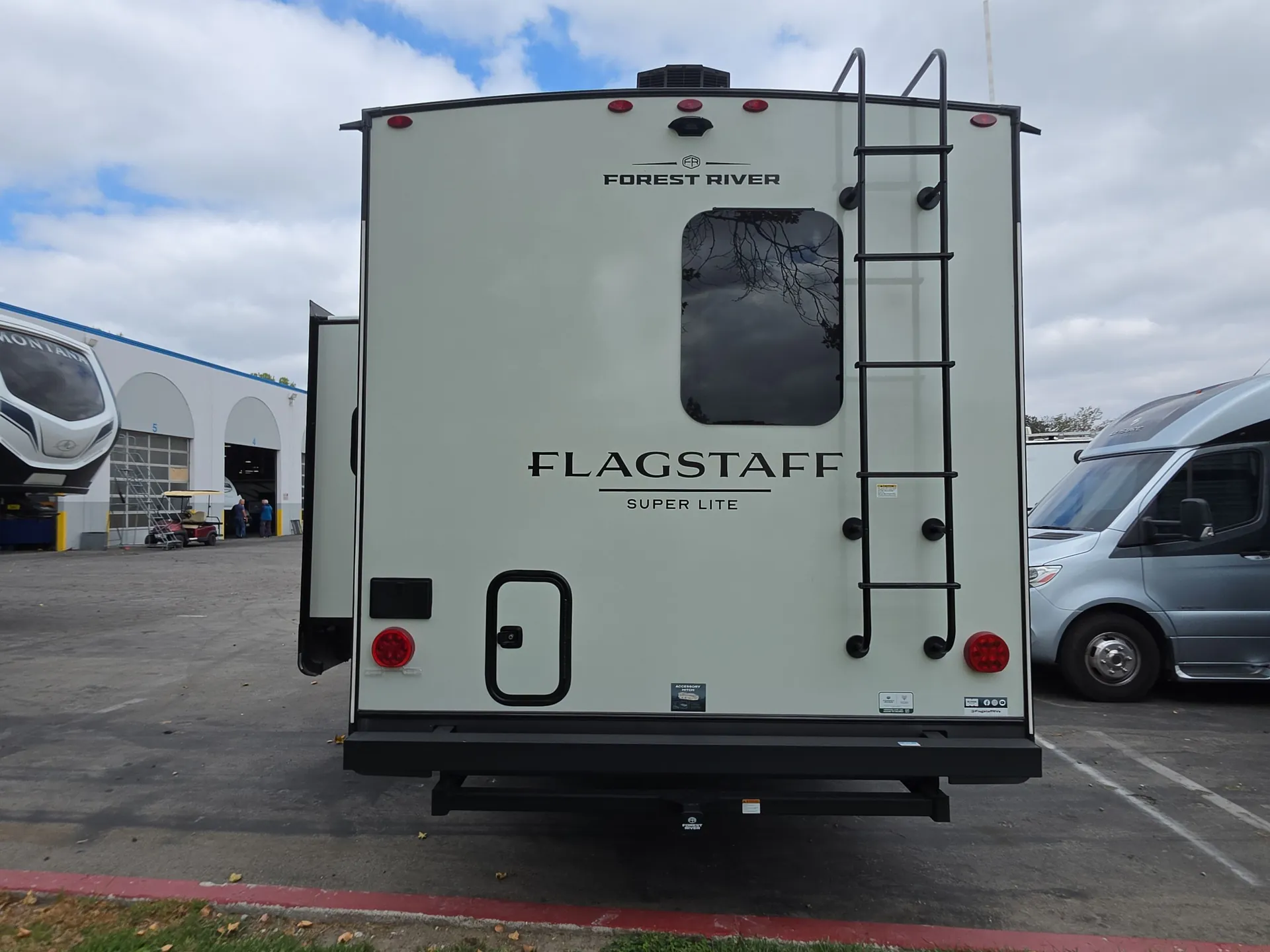 2027 Forest River Flagstaff Super Lite 26MBR — backside