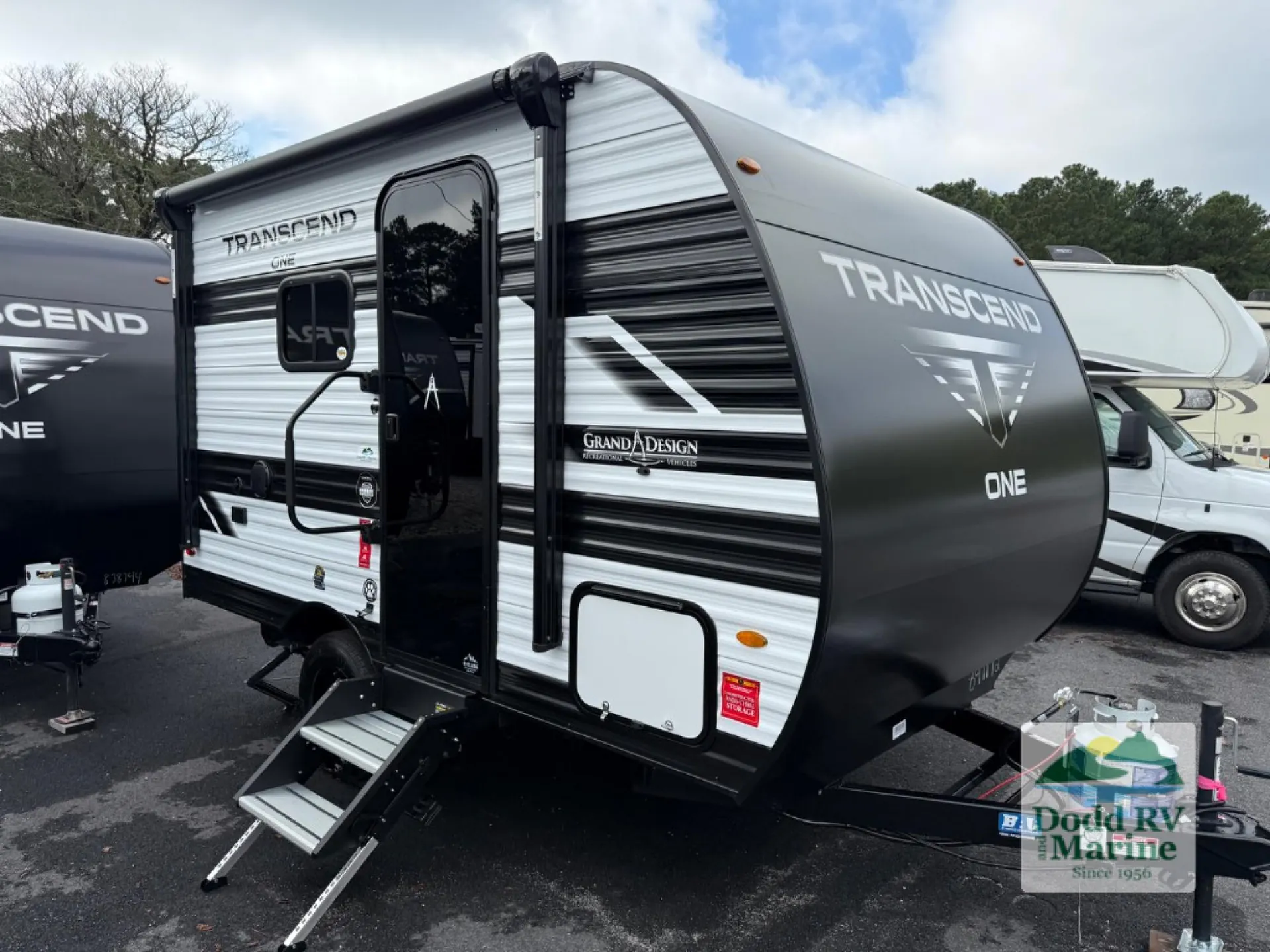 2026 Grand Design Transcend One 131DL - Photo 2