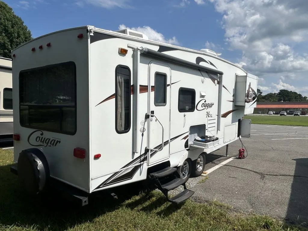2010 Keystone Cougar XLite 26SAB - Photo 4