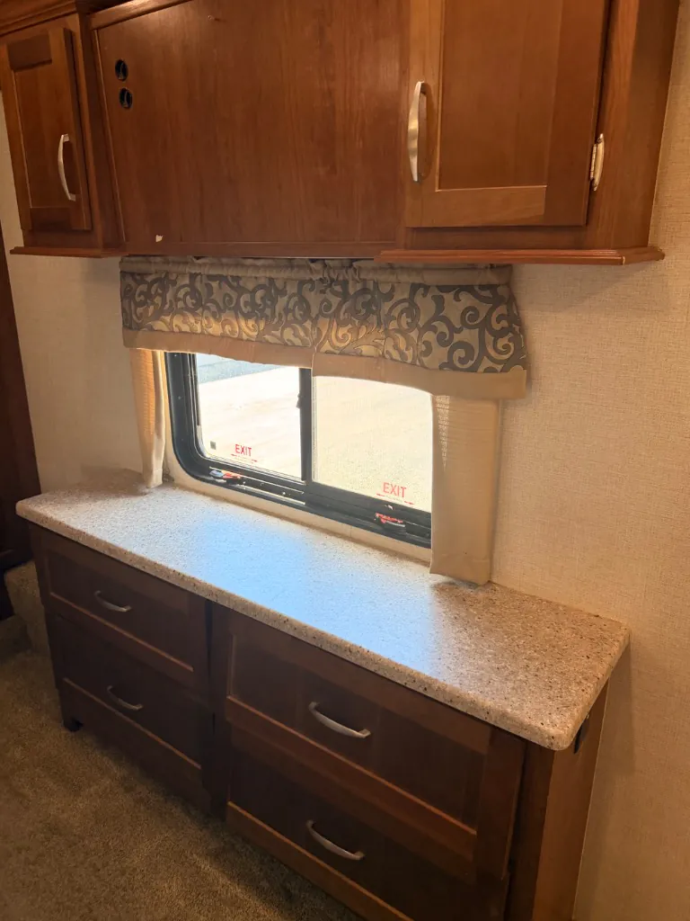 2018 Forest River Blue Ridge 304SR, Photos photo 27