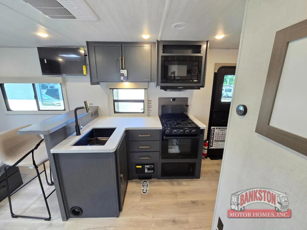 2027 Forest River Surveyor Legend 202RBLE, Photos photo 12
