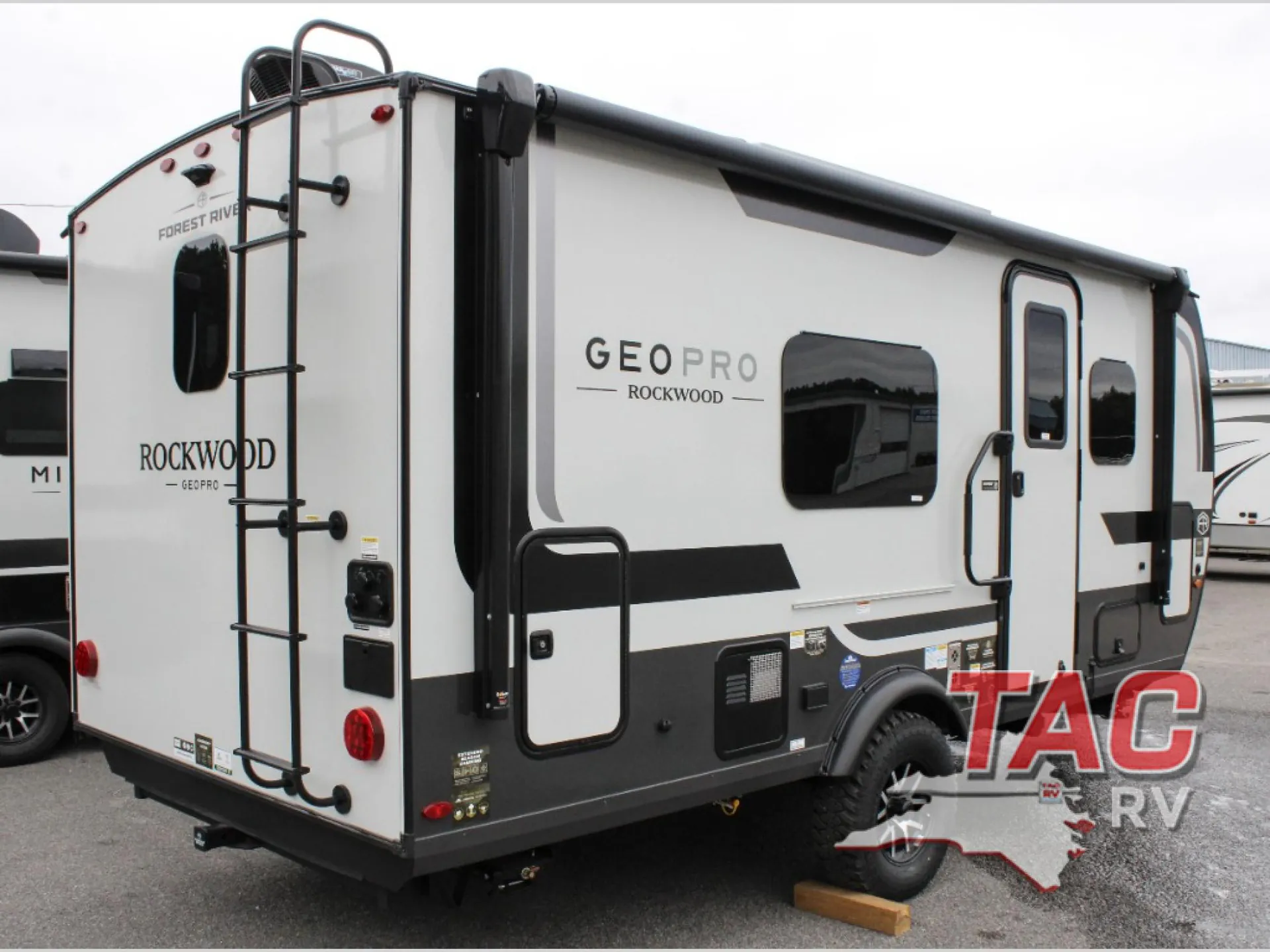 2027 Forest River Rockwood Geo Pro 19FD - Photo 4