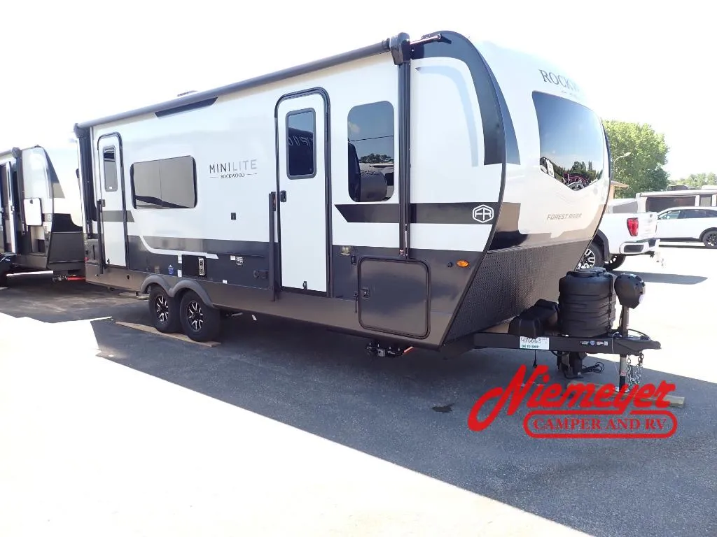 2027 Forest River Rockwood Mini Lite 2515S - Photo 3