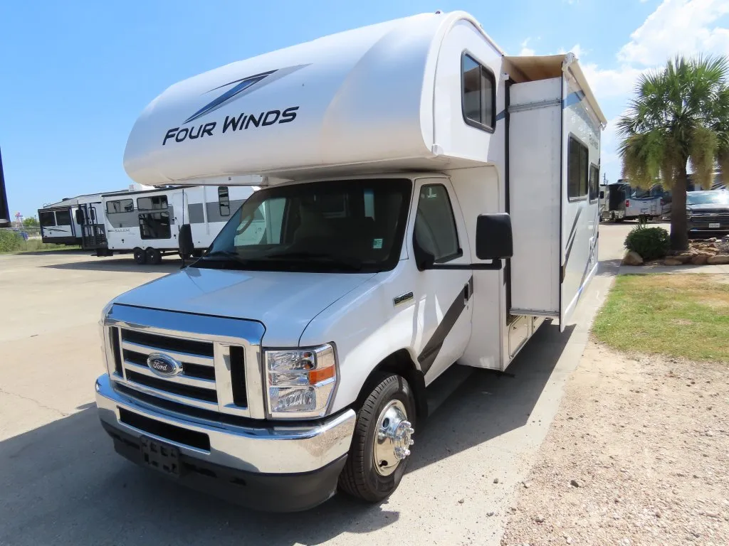 2025 Thor Motor Coach Four Winds 28Z - Photo 3