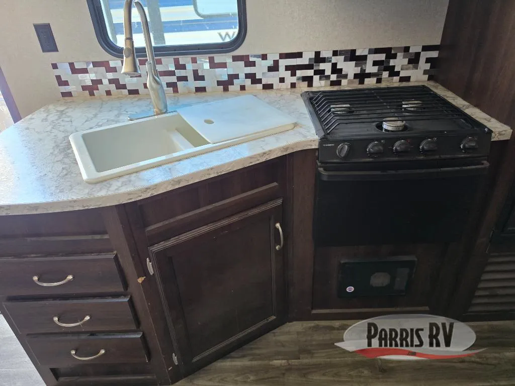 2018 Jayco Jay Flight 242BHS - Photo 4