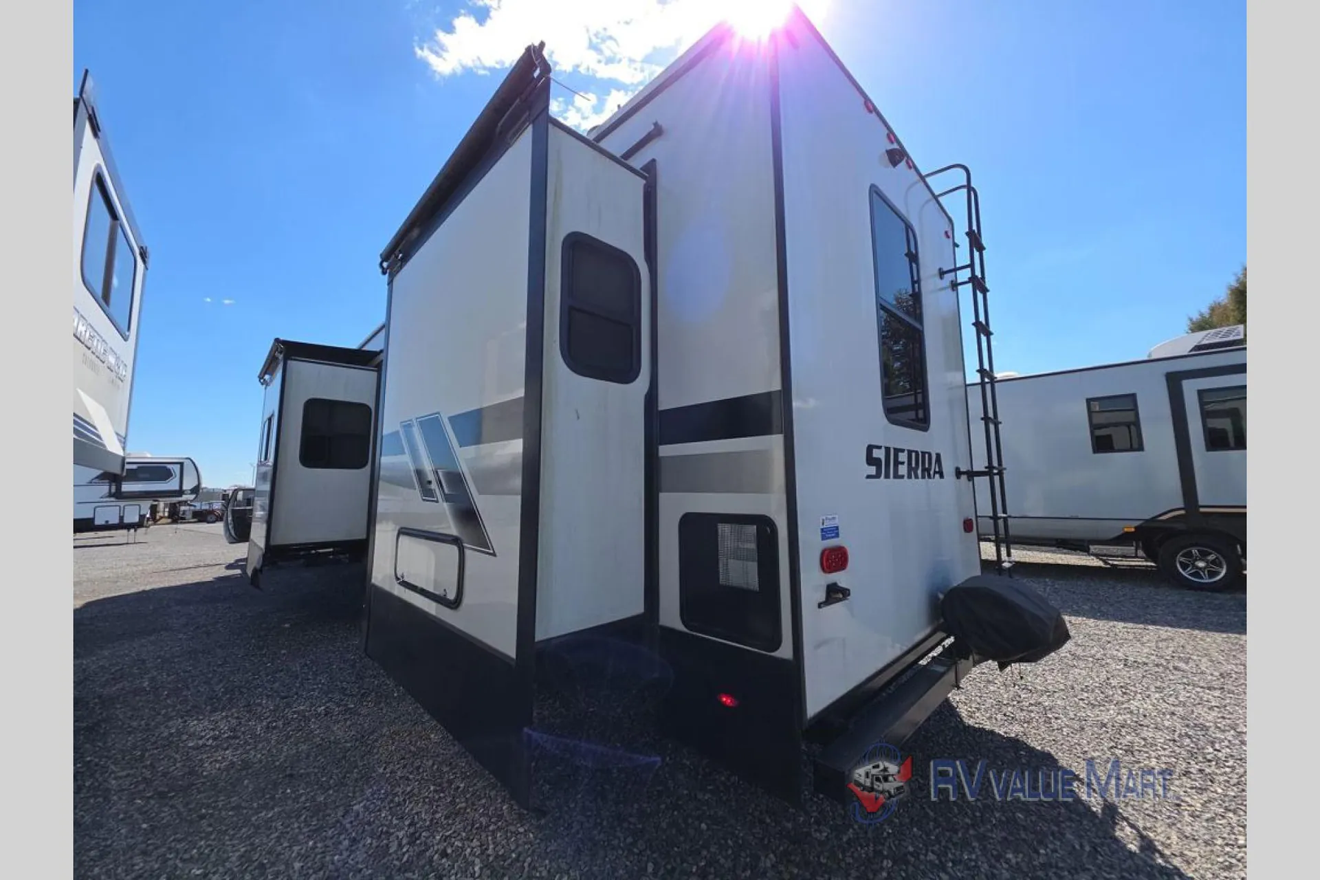 2022 Forest River Sierra Luxury 38FKOK - Photo 4