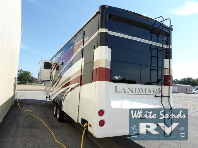 2016 Heartland Landmark 365 Used    Newport - Photo 2