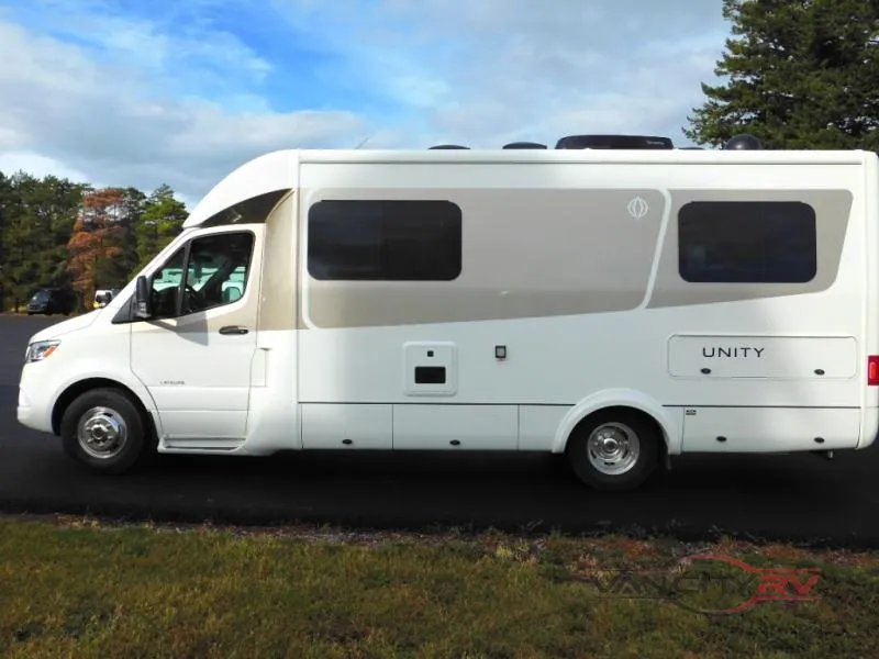 2026 Leisure Travel Unity U24TB - Photo 3
